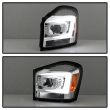 Load image into Gallery viewer, Spyder 04-06 Dodge Durango Projector Headlights - Chrome PRO-YD-DDU04-LB-C