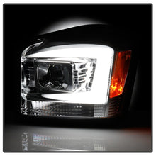 Load image into Gallery viewer, Spyder 04-06 Dodge Durango Projector Headlights - Chrome PRO-YD-DDU04-LB-C