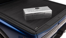 Load image into Gallery viewer, Retrax 07-13 Chevrolet/GMC 1500 & 07-14 2500/3500 (6.5ft. Bed) Retrax IX