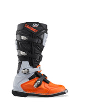 Load image into Gallery viewer, Gaerne GXJ Boot Black/Orange Size - Youth 2