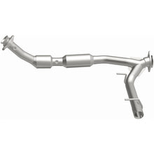 Load image into Gallery viewer, Magnaflow 03-04 Lincoln Navigator 5.4L Direct Fit Converter