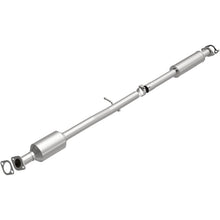Load image into Gallery viewer, MagnaFlow 14-15 Kia Sportage 2.4L Direct Fit Catalytic Converter