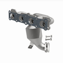 Load image into Gallery viewer, Magnaflow 2015 Kia Optima 2.4L Direct Fit Cat Converter