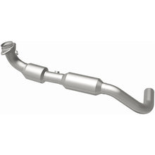 Load image into Gallery viewer, Magnaflow 03-04 Lincoln Navigator 5.4L Direct Fit Converter