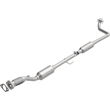 Load image into Gallery viewer, MagnaFlow Conv Direct Fit OEM 18-21 Nissan Kicks 1.6L Single Underbody