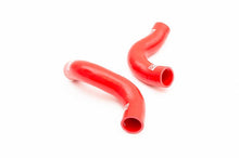 Load image into Gallery viewer, GrimmSpeed 04-08 Subaru Forester XT Radiator Hose Kit - Red