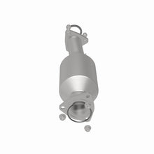 Load image into Gallery viewer, Magnaflow Conv Direct Fit 17-19 Honda CR-V Single Underbody 2.4L