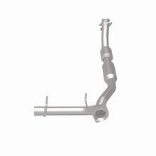 Load image into Gallery viewer, Magnaflow 03-04 Lincoln Navigator 5.4L Direct Fit Converter