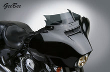 Load image into Gallery viewer, National Cycle 14-23 Harley FLHTCU/L/G/FLHTK/FLHTKL/FLHX/FLHX/FLHT GeeBee Custom Windscreen-D.Tint