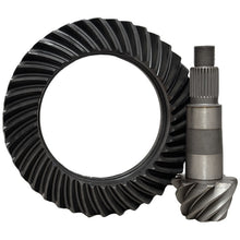 Load image into Gallery viewer, Revolution Gear &amp; Axle 17-22 Ford F-250/F-350/F-450 D60 Reverse Front 4.30 Ratio Ring &amp; Pinion Set