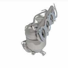 Load image into Gallery viewer, Magnaflow 14-16 Kia Forte 1.8L Direct Fit Cat Converter