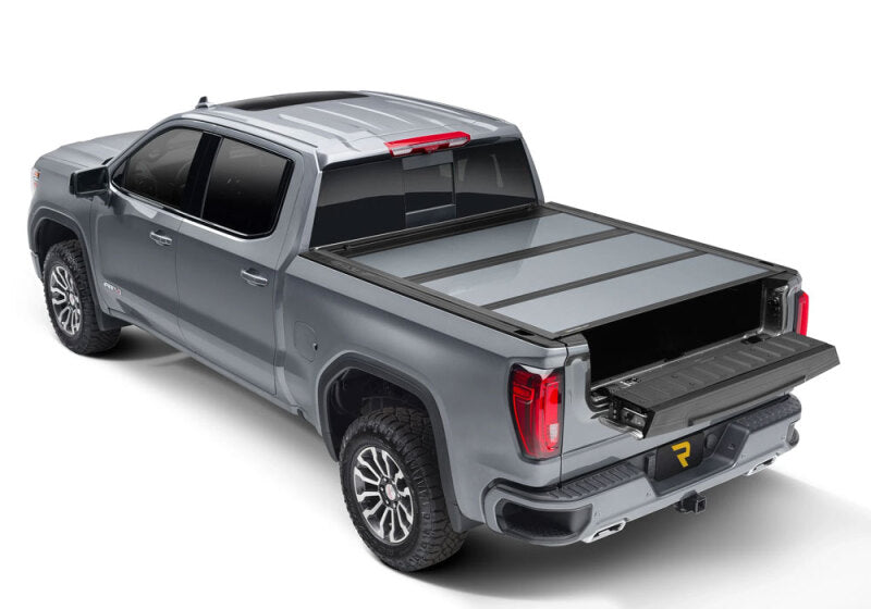 UnderCover 2018 Chevy/GMC Silverado/Sierra 68.4in Fusion Bed Cover - Glory Red