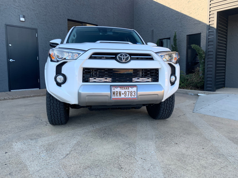 Cali Raised 14-24 Toyota 4Runner 32In Hidden Grille LED Light Bar Brackets - One ComboBeam No Bar