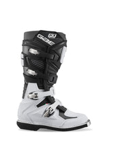 Load image into Gallery viewer, Gaerne GXJ Boot Black/White Size - Youth 1