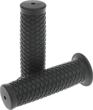 Load image into Gallery viewer, Bikers Choice 1 Inch Black Scales Grip