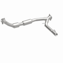 Load image into Gallery viewer, Magnaflow 03-04 Lincoln Navigator 5.4L Direct Fit Converter
