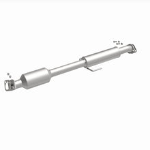 Load image into Gallery viewer, Magnaflow 2015 Kia Optima 2.4L Direct Fit Cat Converter (California Grade)