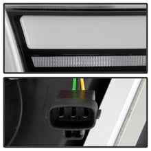 Load image into Gallery viewer, Spyder 07-09 Toyota Tundra Projector Headlights - Black (PRO-YD-TTU07V3PL-SEQ-BK)