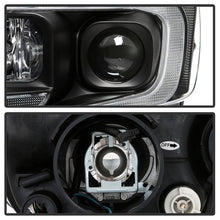 Load image into Gallery viewer, Spyder 11-13 Jeep Grand Cherokee (Xenon/HID Model Only) Light Bar Projector Headlights - Black