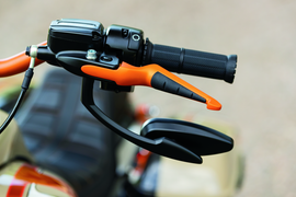 Kuryakyn ISO Levers 17-20 HD Touring  Black