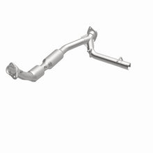 Load image into Gallery viewer, Magnaflow 03-04 Lincoln Navigator 5.4L Direct Fit Converter