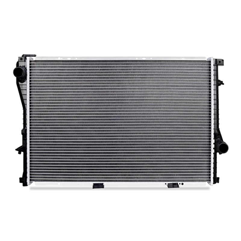 Mishimoto BMW 740i Replacement Radiator 1999-2000