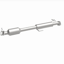 Load image into Gallery viewer, Magnaflow 2015 Kia Optima 2.4L Direct Fit Cat Converter (California Grade)