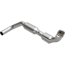 Load image into Gallery viewer, Magnaflow 03-04 Lincoln Navigator 5.4L Direct Fit Converter