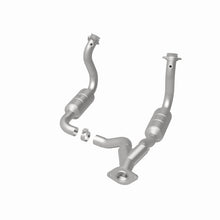 Load image into Gallery viewer, Magnaflow 08-10 Ford F-350 Super Duty 6.8L Direct Fit Converter