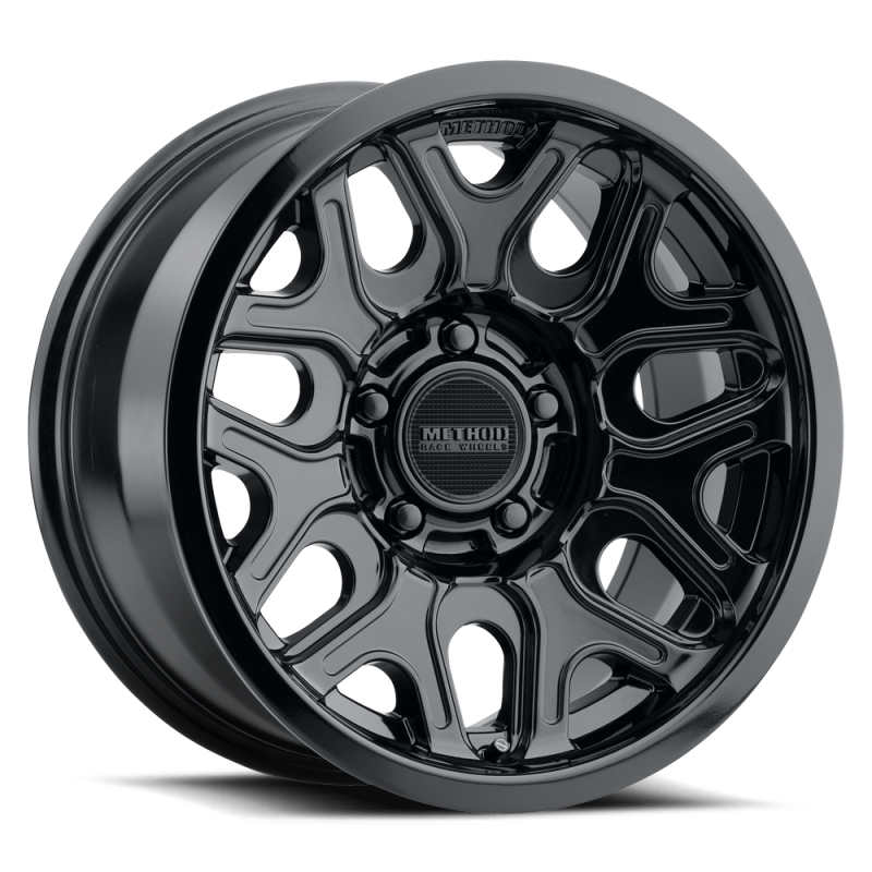 Method MR322 / 17x8.5 / 6x5.5 BP / 0ET / 4.72in BS / 106.25mm CB - Gloss Black Wheel