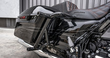 Load image into Gallery viewer, Burly Brand 14-Up Touring Brawler Kit Rear - Black