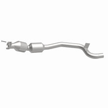 Load image into Gallery viewer, Magnaflow 14-17 Range Rover V6 3 OEM Underbody Direct Fit Converter
