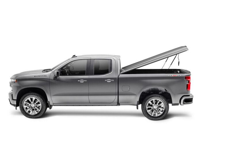 UnderCover 19-25 Chevrolet Silverado 1500 5.9ft Short Bed Elite LX Bed Cover (Painted)