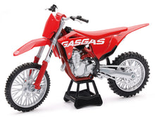 Load image into Gallery viewer, New Ray Toys GASGAS 450F Dirt Bike/ Scale - 1:12