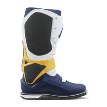 Load image into Gallery viewer, Gaerne SG22 Boot Squadron Size - 8