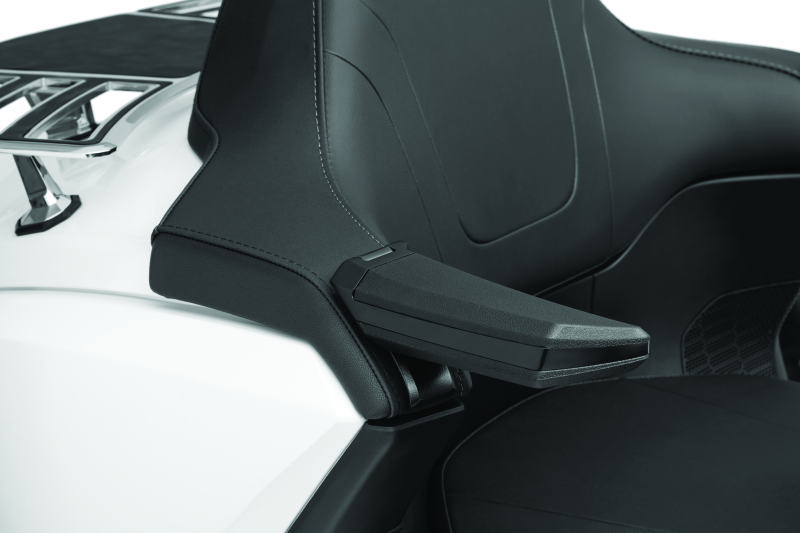 Kuryakyn Omni Passenger Armrests Black