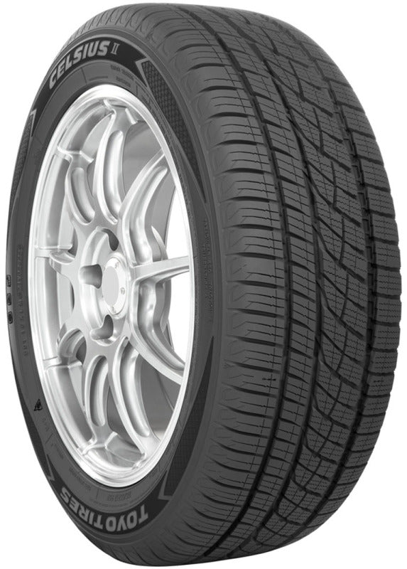 Toyo Celsius II Tire - 275/65R18 116T (TL)
