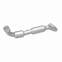 Load image into Gallery viewer, Magnaflow 03-04 Lincoln Navigator 5.4L Direct Fit Converter
