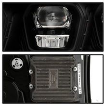 Load image into Gallery viewer, Spyder 13-18 Dodge RAM 1500 / 13-19 RAM 2500/3500 Projector Headlights