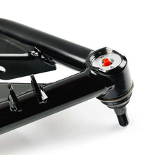 Load image into Gallery viewer, QA1 99-06 Chevrolet Silverado 1500 2WD Lower Control Arm Kit