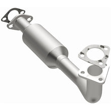 Load image into Gallery viewer, MagnaFlow 98-00 Sportage 2 OEM Underbody Direct Fit Converter