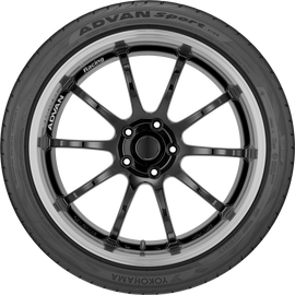 Yokohama Advan Sport V105 Tire - 235/40ZR19 92Y