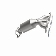 Load image into Gallery viewer, MagnaFlow Direct Fit Catalytic Converter 05-08 Hyundai Tucson/Kia Sportage 2.7 L P/S Manifold AWD