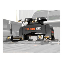 Load image into Gallery viewer, Curt Q24 5th Wheel Hitch w/Roller