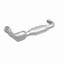 Load image into Gallery viewer, MagnaFlow Conv DF 99-00 Ford Exped 4.6L