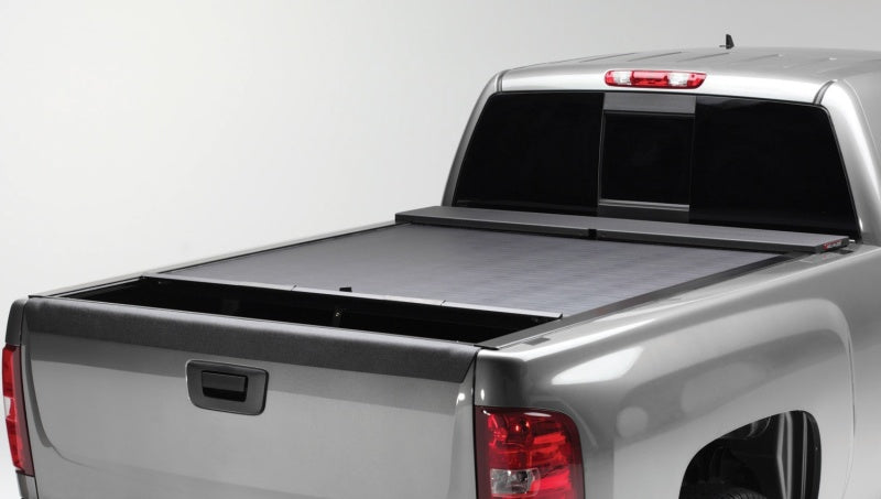 Roll-N-Lock 88-98 Chevy Silverado/Sierra SB 77-1/4in M-Series Retractable Tonneau Cover