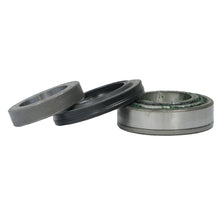 Load image into Gallery viewer, Yukon Gear Axle Bearing &amp; Seat Kit For Toyota 8in / 7.5in &amp; V6 Rear - GTR Auto