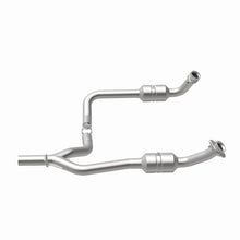 Load image into Gallery viewer, Magnaflow Conv DF 2009-2014 E-150 4.6 L Underbody