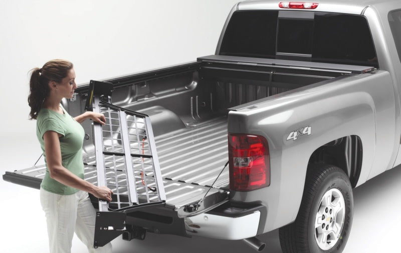 Roll-N-Lock 12-17 Dodge Ram RamBox SB 76in Cargo Manager