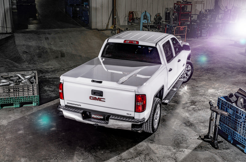 UnderCover 16-18 GMC Sierra 1500 (19 Limited) 5.8ft Elite LX Bed Cover - Abalone White